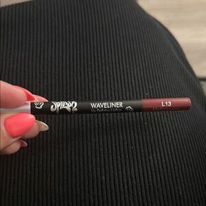 Splash Red Lip Liner Precision Color